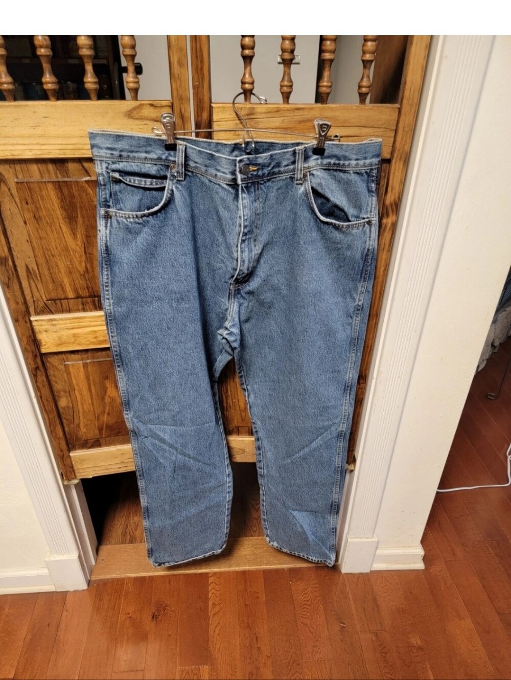 Vtg. Jaguar Mens Classic Straight Leg medium Wash Denim Jeans sz 40x32